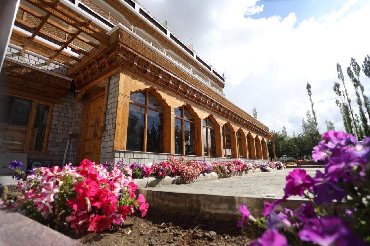 Hotel The Grand Khasdan Лех Экстерьер фото